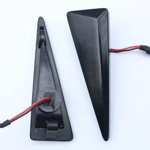 Blsg Ll04 Sequential Led Fender Side Marker Light 03 BLSG-LL04 Sequential LED Fender Side Marker Light - detail / effect