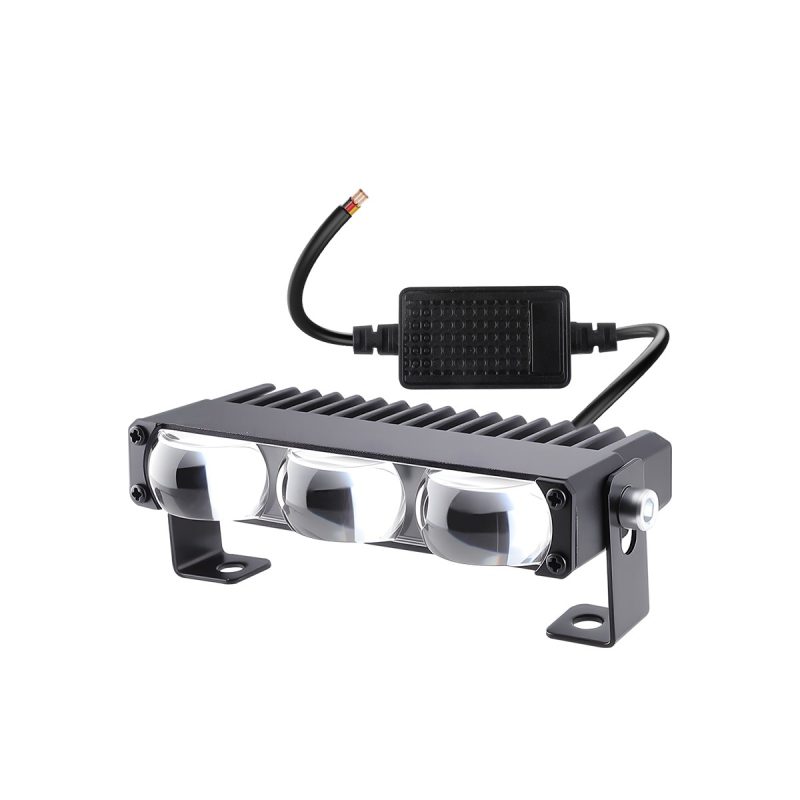 Triple-lens LED grille fog light bar angle view